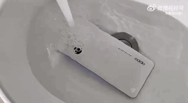 oppo find x|旗舰手机为什么需要防水?看完OPPO Find X5 Pro防水测试我服了