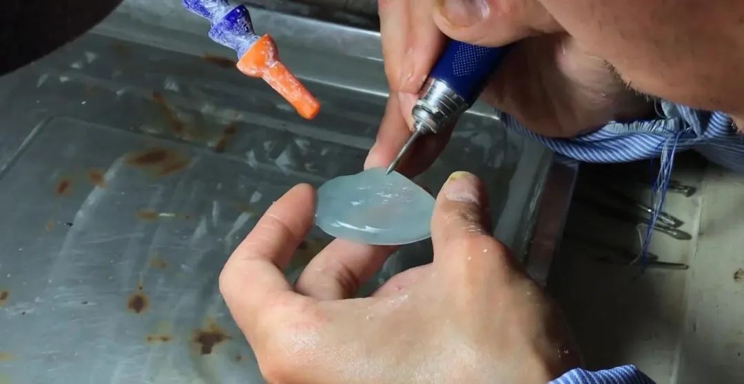 翡翠|一块高品质的莫西沙翡翠原石,到成品锐变过程,也是学习过程!