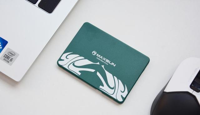 OPPO|让老电脑再次流畅起来,盘点高口碑高性价比的四款SSD固态硬盘