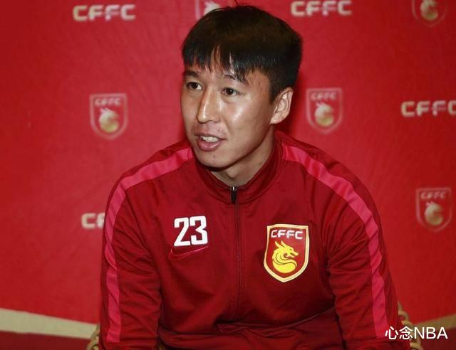 中超|金元过后的辛酸！2位中超大将加盟中乙，谈原因：这里准时发工资