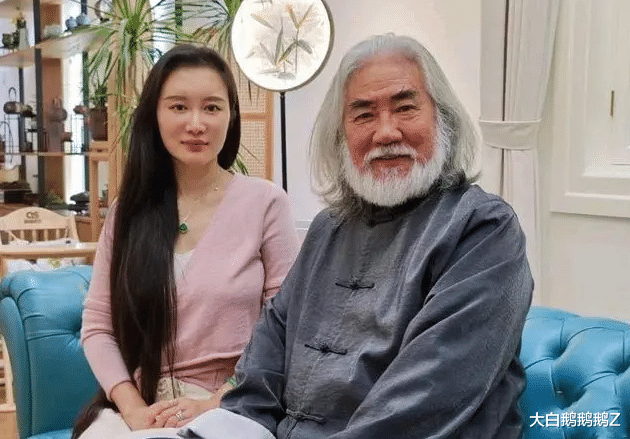 郝劭文|张纪中:20一斤的大米吃不起?惹网友争议,小超市郝劭文受好评