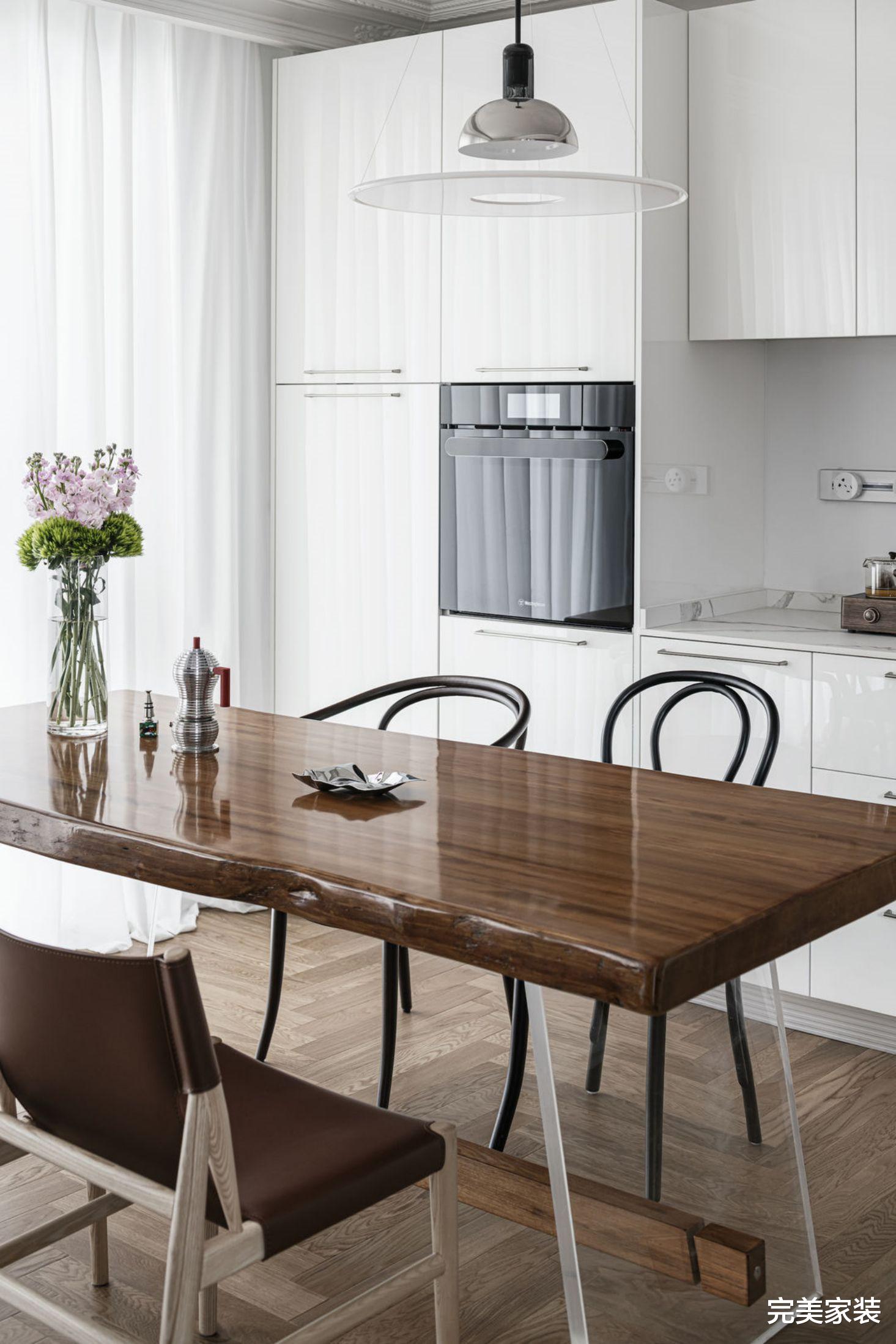 80后夫妻花20万升级老房，全屋实现法式浪漫，让你一见钟情！