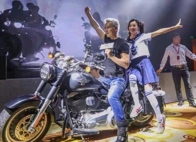 钟汉良|消息称张庭正收集林瑞阳黑料?怕到时老公把责任都推到她身上!