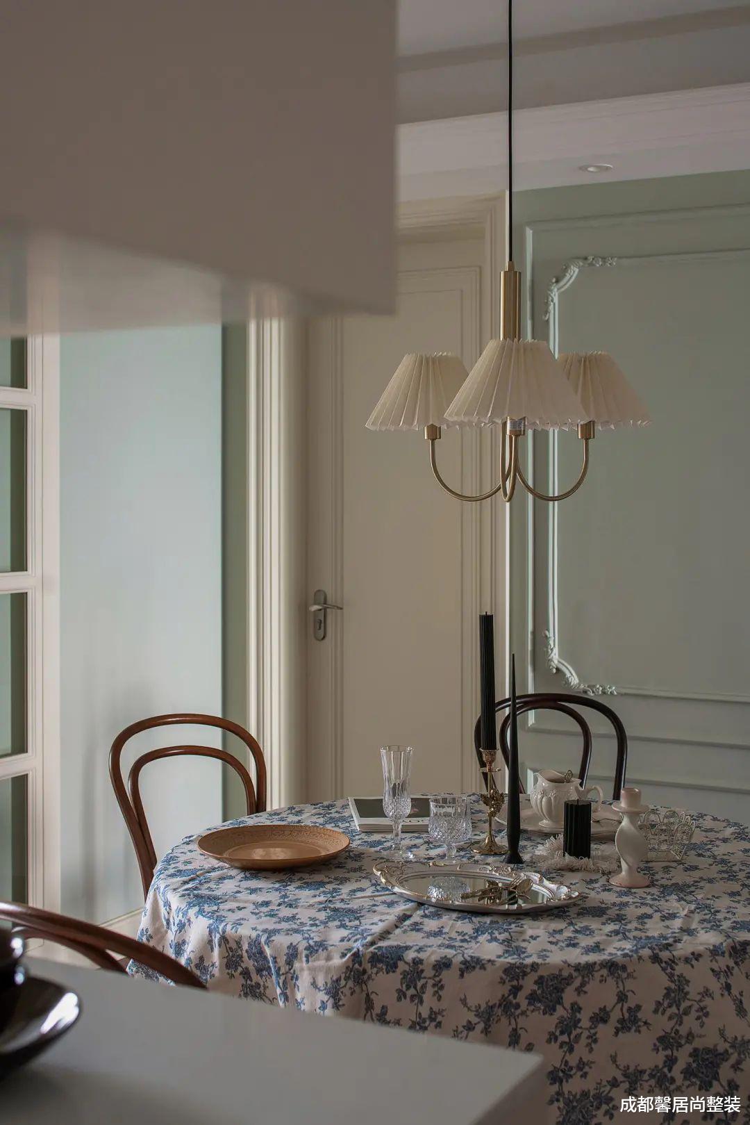 现代古典|岁月鎏金,时尚与复古撞了个满怀!