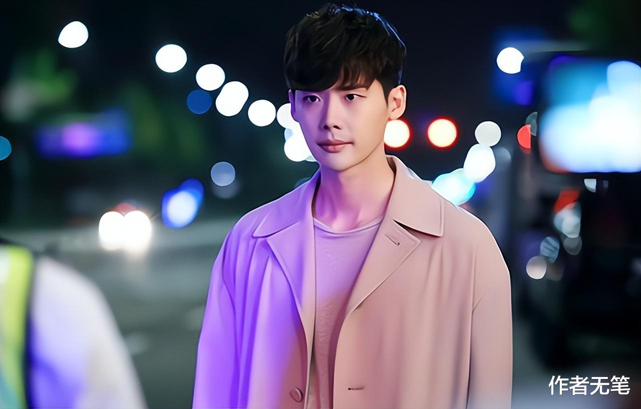 李华|凤凰男质问妈妈:弟不用买年货了,我过年一家3口变成1口,你满意了?