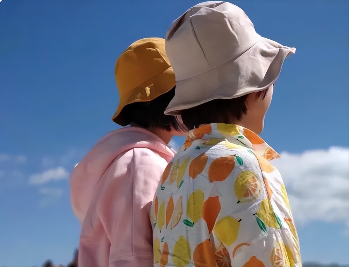 招聘|211大学毕业，俩女生却因“失败的人生”被质疑，网友：高分低能