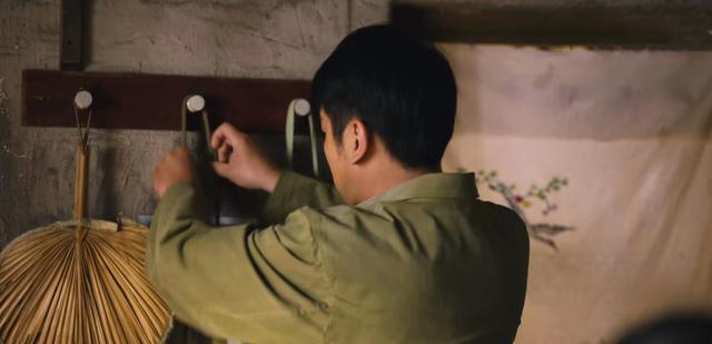 周秉昆|重温《人世间》才懂:周父接纳郑娟不为感恩,只为郑娟给他遮了羞