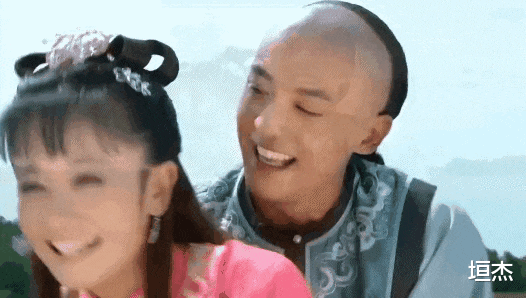 杨幂|假发假牙假皮肤，连屁股都是假的，这年头的明星只剩性别是真的了