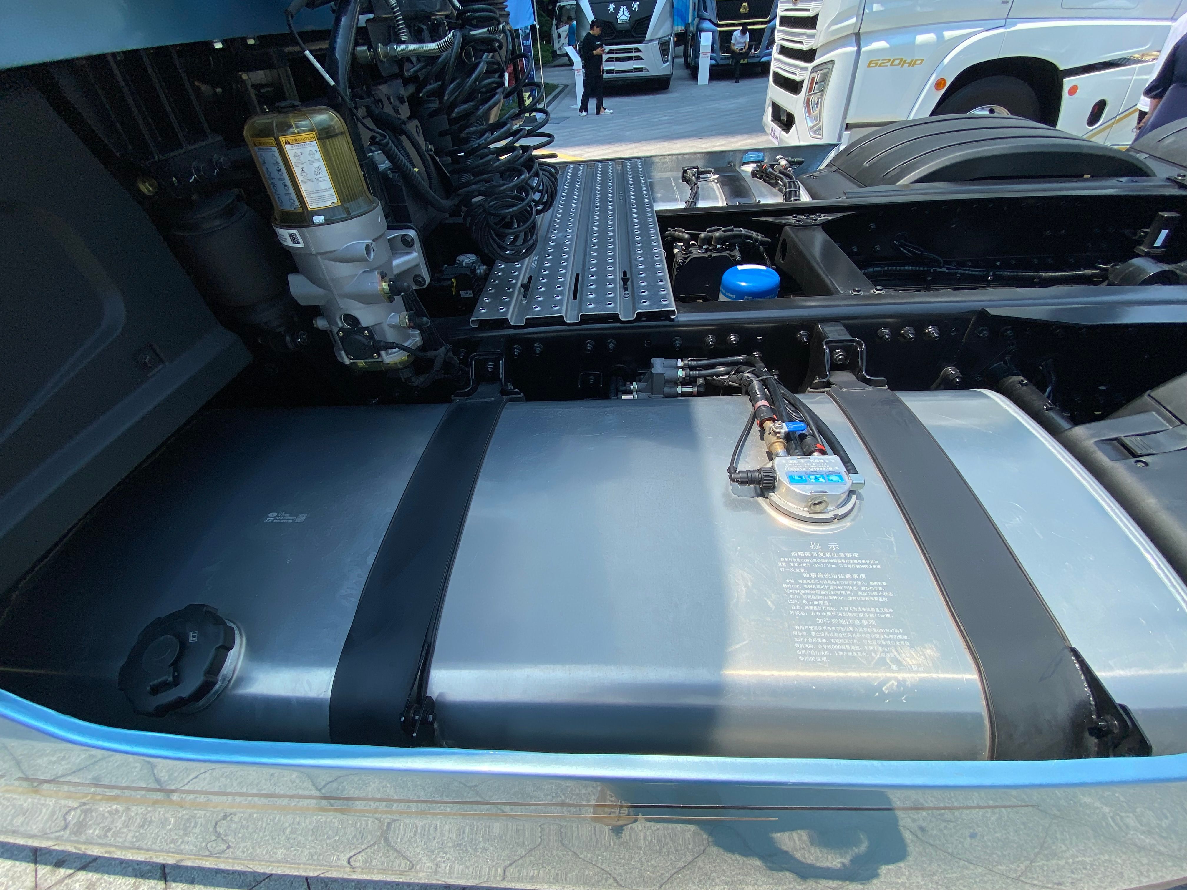 独立卫浴+小厨房+双人床 解放鹰途生活舱全都有