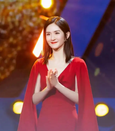 谢娜|2019年,谢娜在国外旅游时,向包文婧借了3万澳元却只还了3万人民币