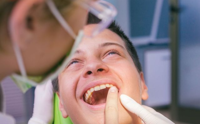 牙齿|掉牙和人的寿命有没关系?80岁的老人牙齿剩几颗才正常?早做了解