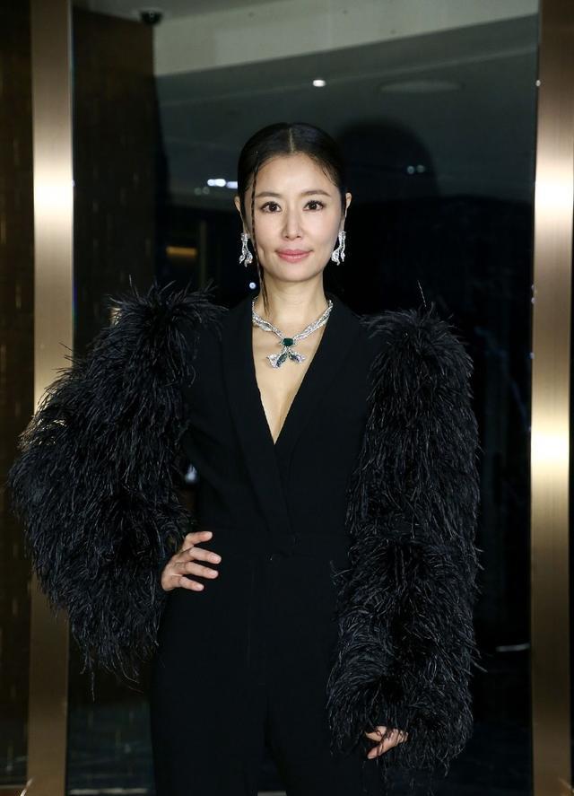 林熙蕾|44岁林心如和46岁林熙蕾同框!两大老牌美女依旧艳丽动人