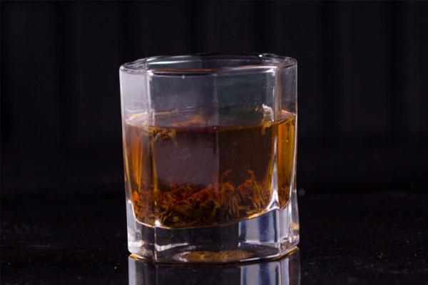 健脾|红茶和它是“绝配”,每天1杯泡水喝,助你祛湿,健脾养胃不怕冷