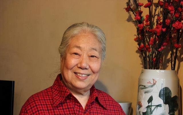 孙松|演员孙松:36岁结婚,婚后23年无儿无女,成母亲韩颖最大的遗憾