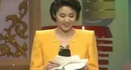 倪萍|91年春晚倪萍念贺电,打开是四张白纸,倪萍应变能力强留下经典