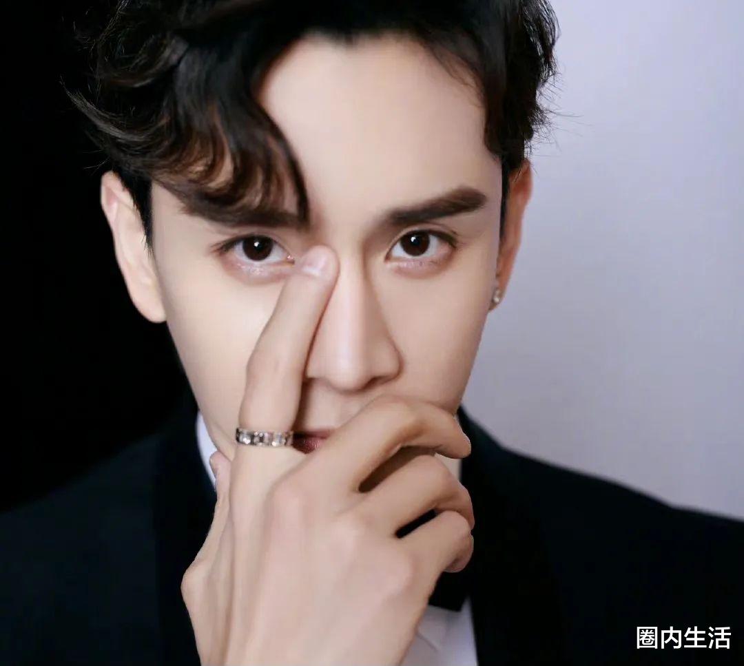 王心凌|何超莲和王心凌也有过节,她认为是王心凌插足了自己的前一段恋情