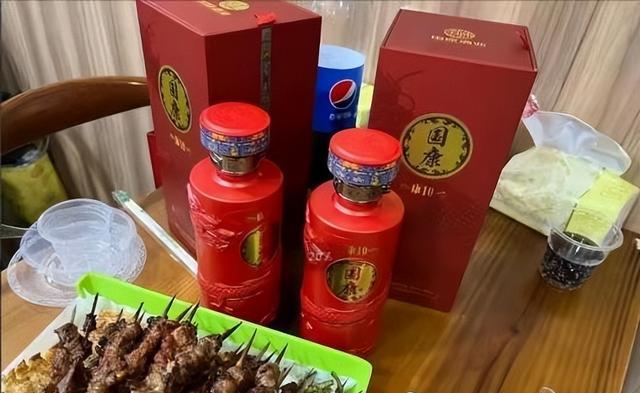 衰老|为什么都说勾兑酒不能喝？专家：分情况不能一概而论，搞懂了再喝