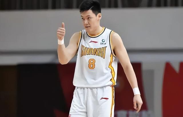 北京男篮|北京首钢再迎喜讯，超级外援即将正式回归，大牌外教走马上任