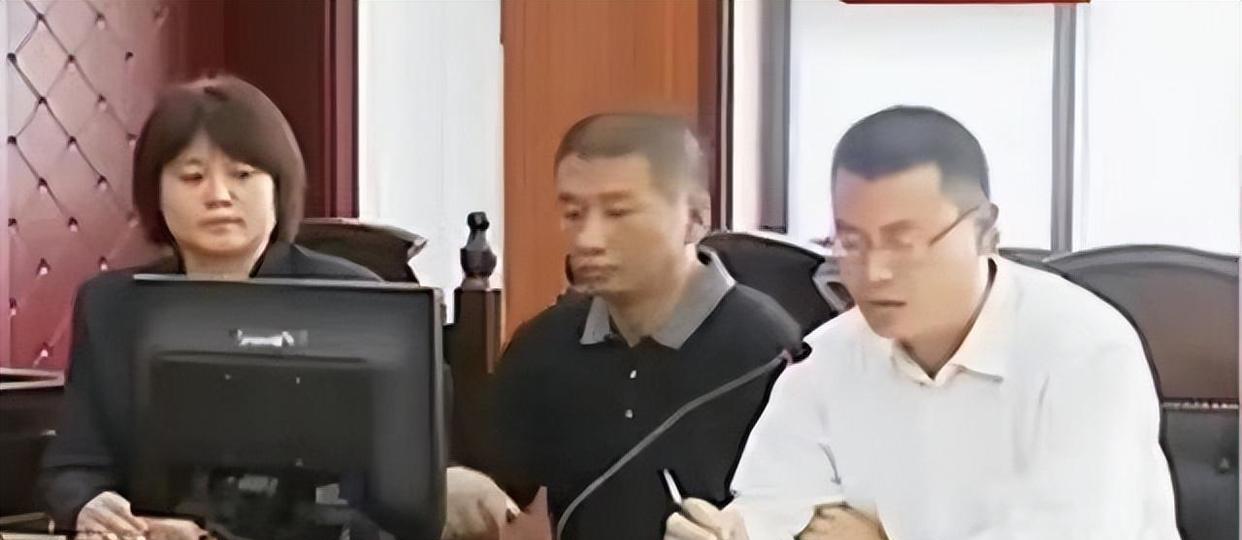 儿子被偷走送人,生母17年后得知真相上门寻子,表哥:你就认命吧
