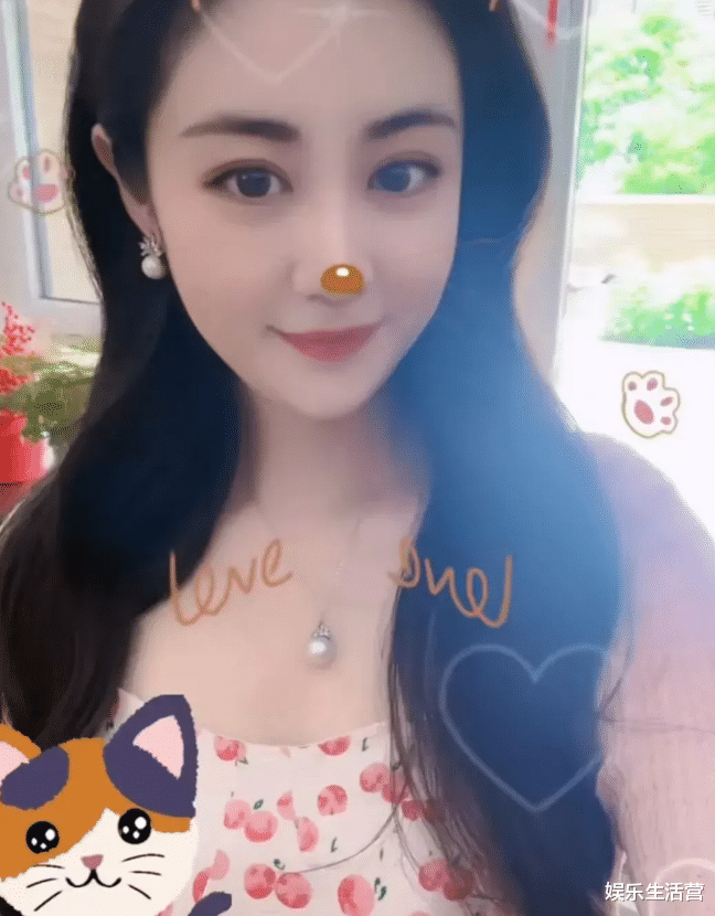 王小蒙被家暴5年,丈夫将她当摇钱树,或留阴影,称这辈子不再婚