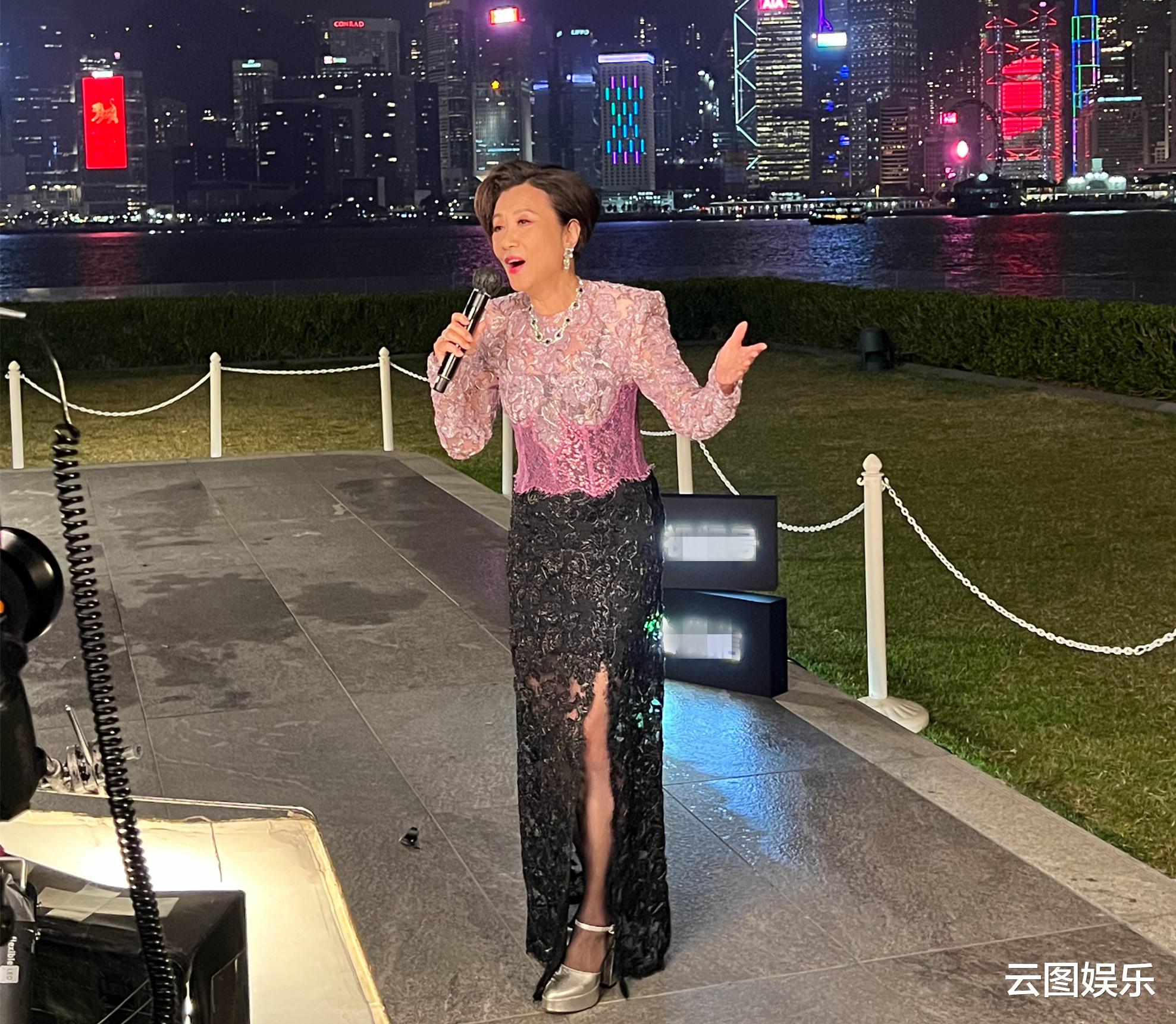 张智霖|TVB罕见办春晚!众星卖力说普通话,张智霖领唱《我的中国心》