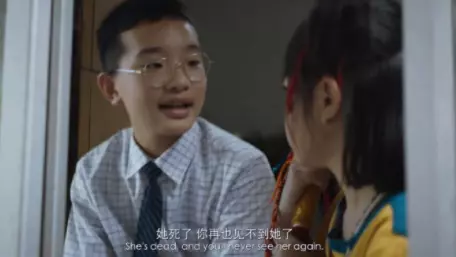 钟美美|钟美美首谈父母离婚登热搜！父亲存在是多余的，曾因模仿老师走红