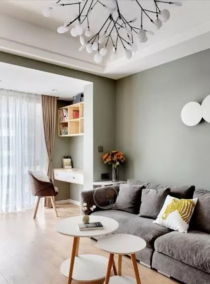 不懂装修的装修小白有福了，打通这堵墙，客厅亮堂堂