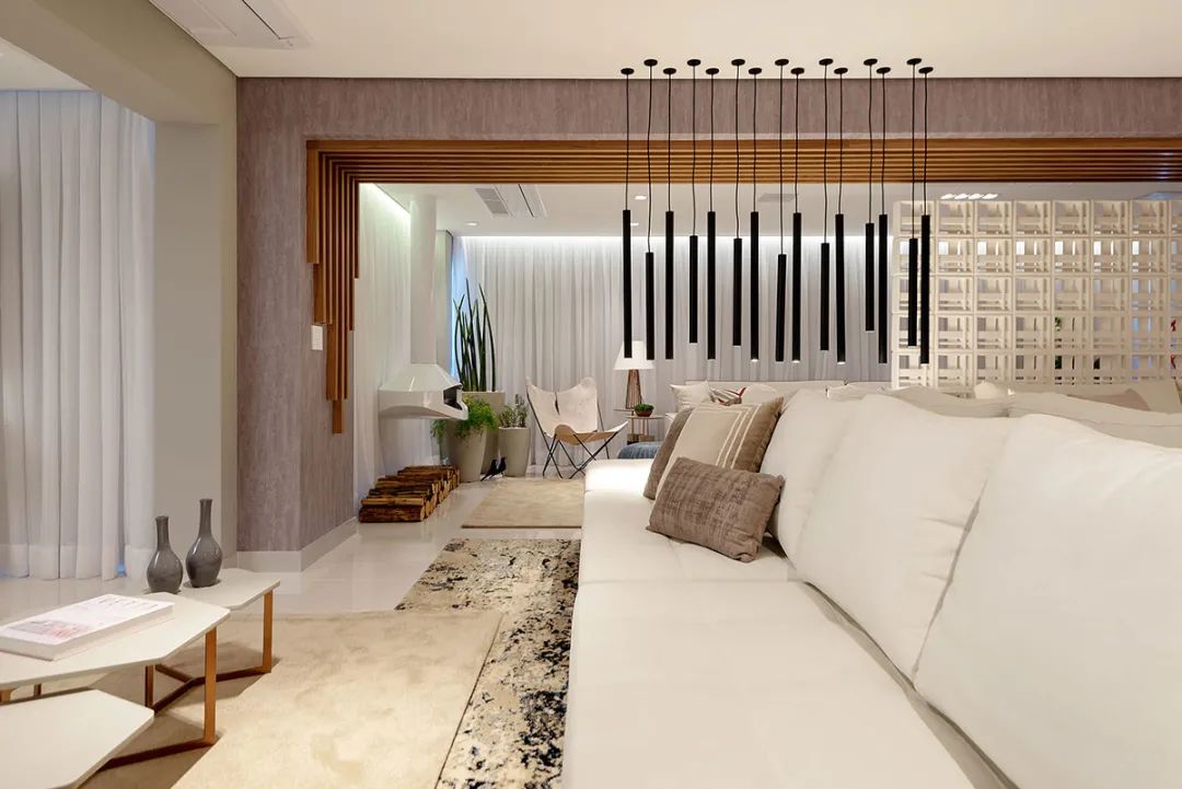 大平层一梯一户免打扰,客餐厅50平,楼层高视野好要比别墅大气