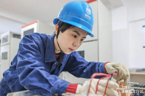 招聘|2022这一国企开始春招,首批预计招聘4.3万人,年终奖5万元起