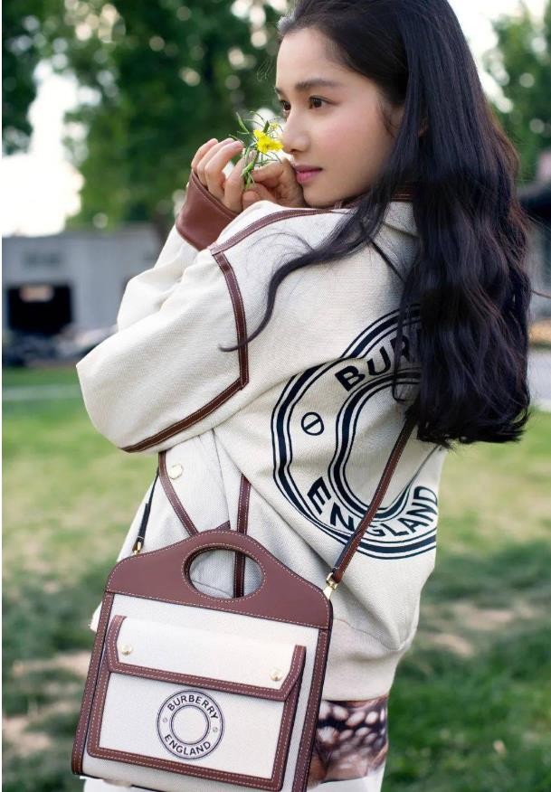 张婧仪|受公司力捧出演爆剧,搭档徐帆演技受赞,后参加综艺受黄磊优待?