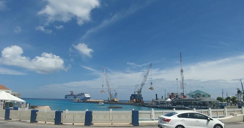 |中国公司却不在国内纳税?腾讯比华为多赚952亿,纳税额却是其1/5