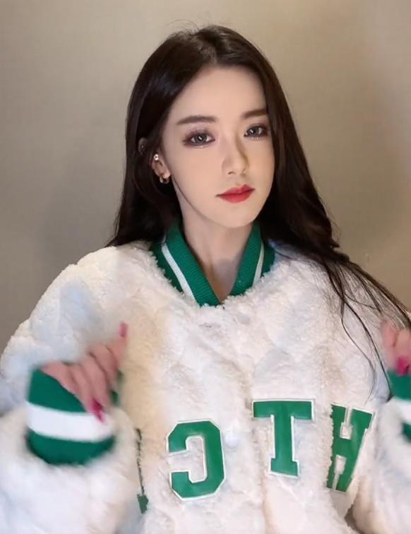 美颜|网红迅猛龙“真面目”曝光,直播美颜消失,网友吐槽像换了个头