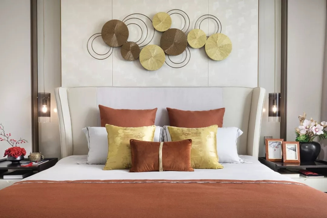 162平中式四居室，以暖柿调糅合端庄雅正的金色这样居然很温馨