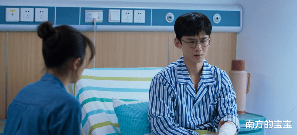 白敬亭|《开端》大结局:白敬亭赵今麦完美拯救公交车,牵手甜蜜磕糖