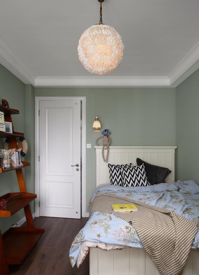 75平简约美式风两居室，餐厅设计实用又很时尚