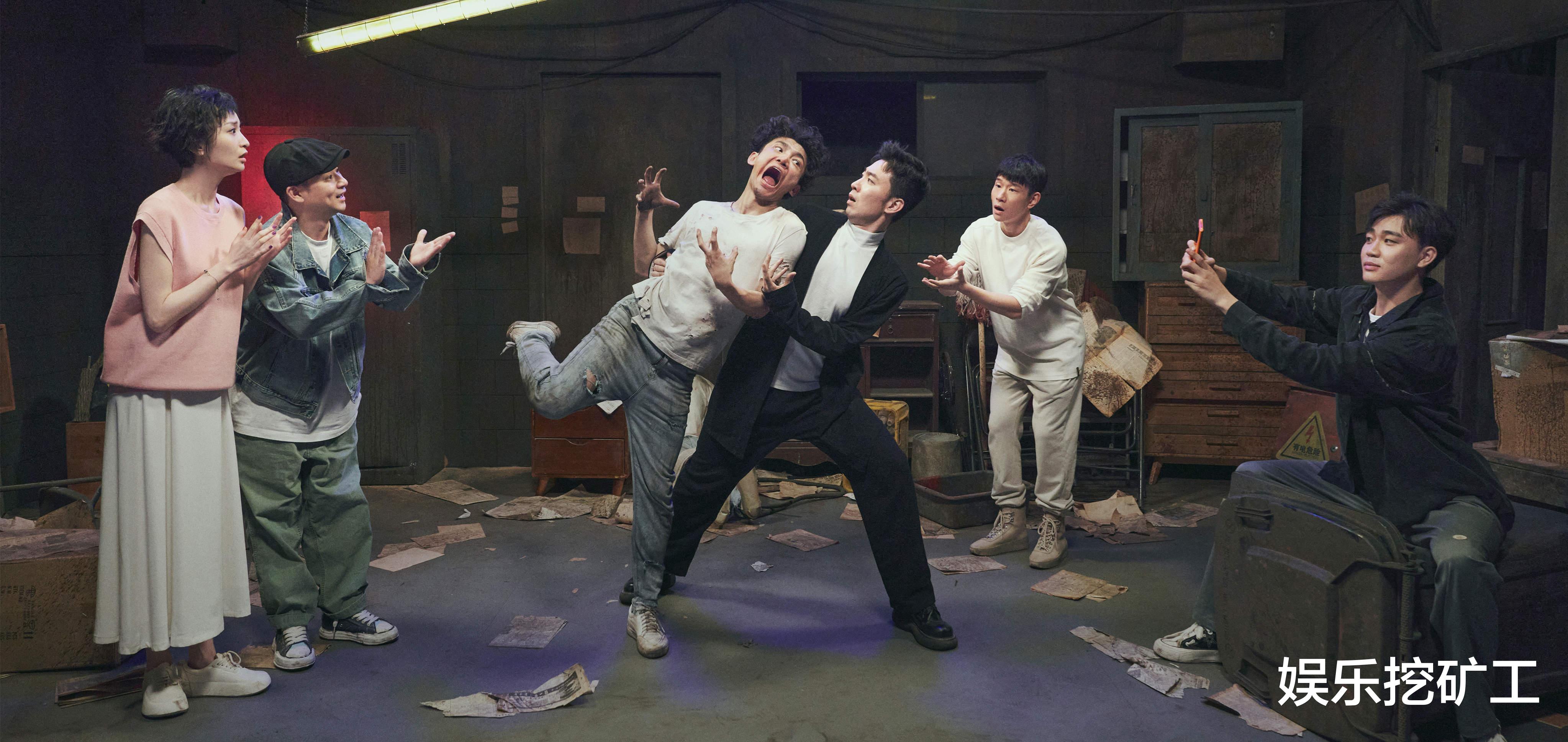 欢乐喜剧人|当《欢乐喜剧人》不再欢乐——记一个爆款节目的沉沦之路