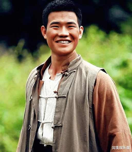 亮剑|李幼斌邀嘎子演《亮剑》，看不上成龙的邀请？网友：喝了多少假酒