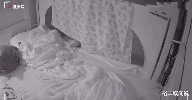 咏梅|安以轩晒儿子“越狱”画面,古灵精怪趣味十足,多次成功逃脱