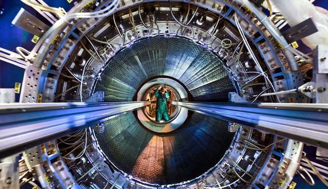 每秒撞击16亿次，欧洲大型强子对撞机从今天开始将满负荷运行