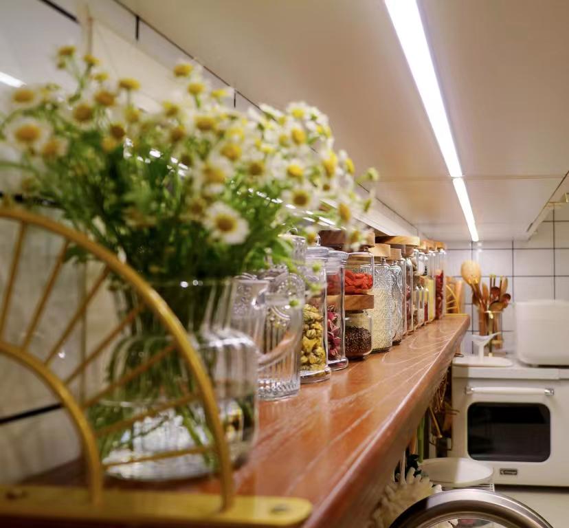 成都独居女孩,用手工装饰38平复古小家,却让无数人惊叹,真的太美了