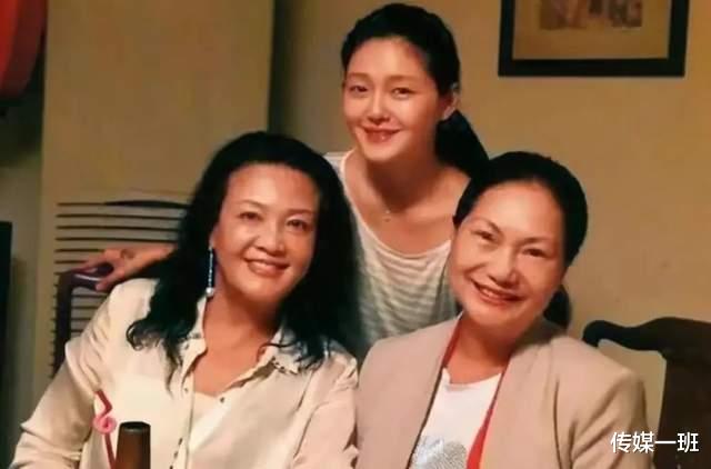 大S|张兰撕开大s的体面，却又侧面求和？双方都没有勇气鱼死网破