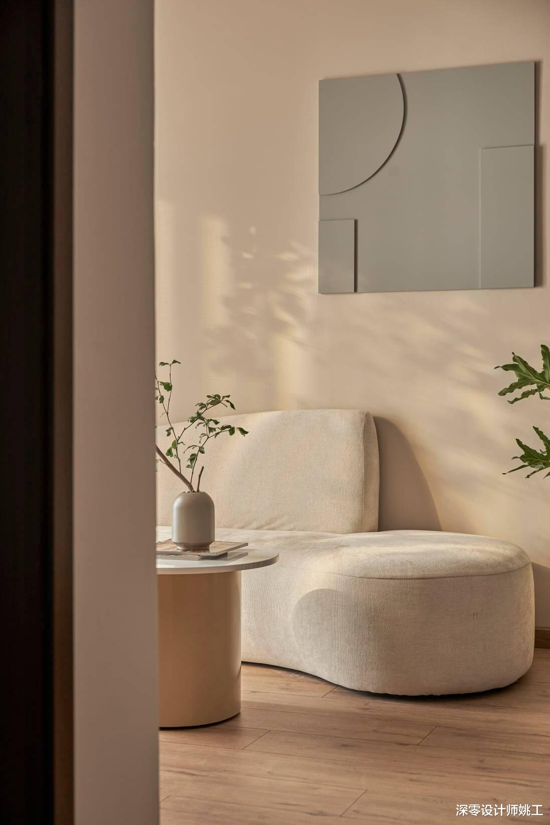 小姐姐独立买下套房,83㎡原木风,橡木+奶白色家具,低调有质感