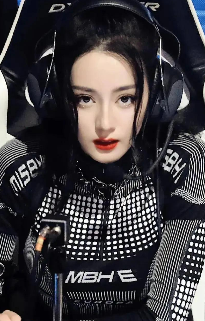 迪丽热巴|娱乐圈内的“电竞女神”:迪丽热巴仅排第四,前二无可争议