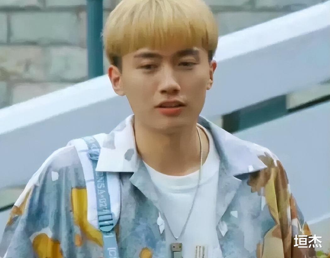 |替许凯赶粉，diss女演员忘恩负义，于正又来败坏别人的路人缘了？