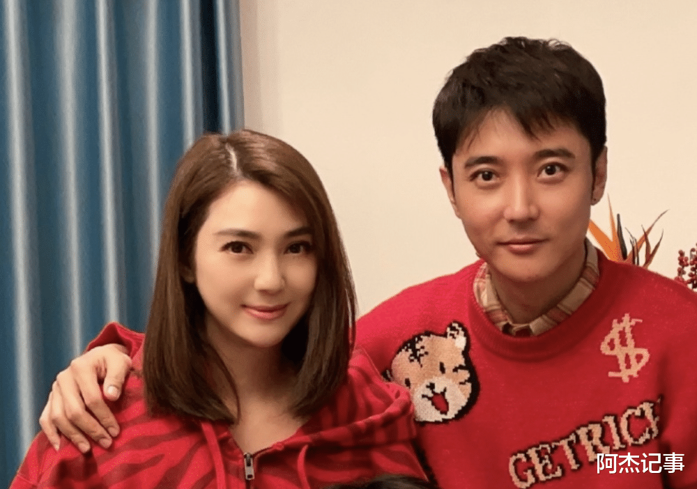 樊少皇|洪欣：29岁为莫少聪生孩，嫁小十岁不出名丈夫，43岁生二胎