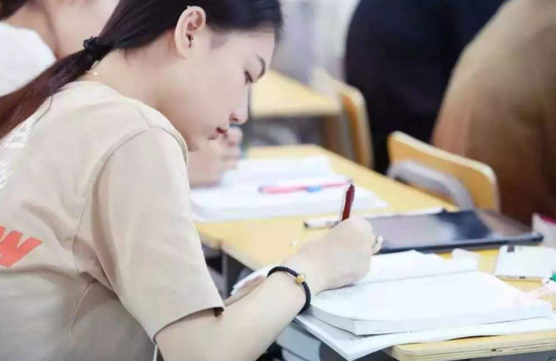 艺考|“艺考”将面临新局面，教育部再次重拳出手，考试难度直线上升