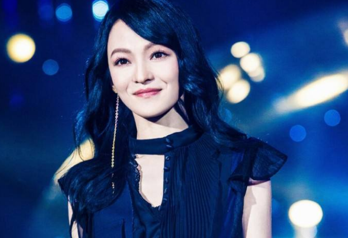 张韶涵|不是被雪藏就是被父母“吸血”,幸好能在内地翻红!