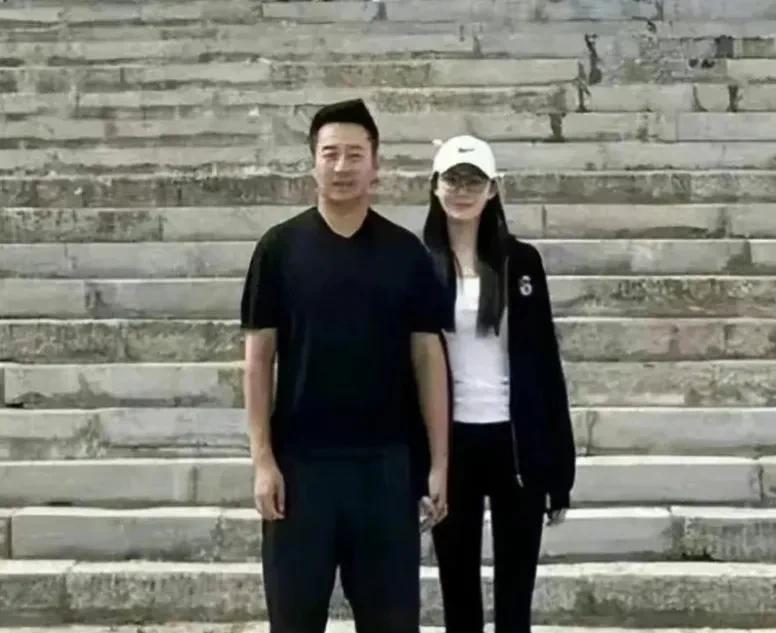 汪小菲|张颖颖替汪小菲出头!朋友圈骂大S一家人恶心至极 贪得无厌