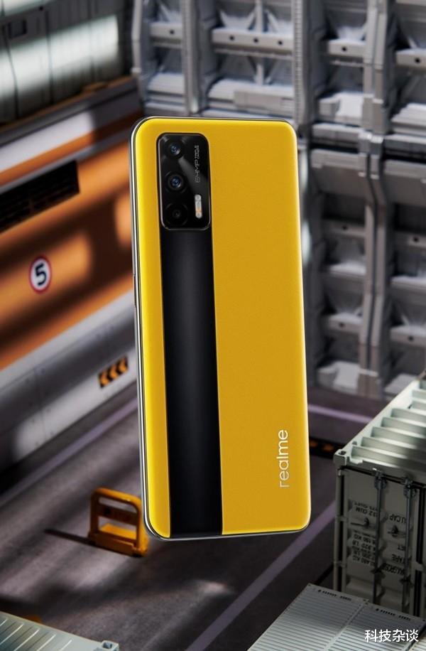 realme|realme手机频现《开端》，网友：穿越了