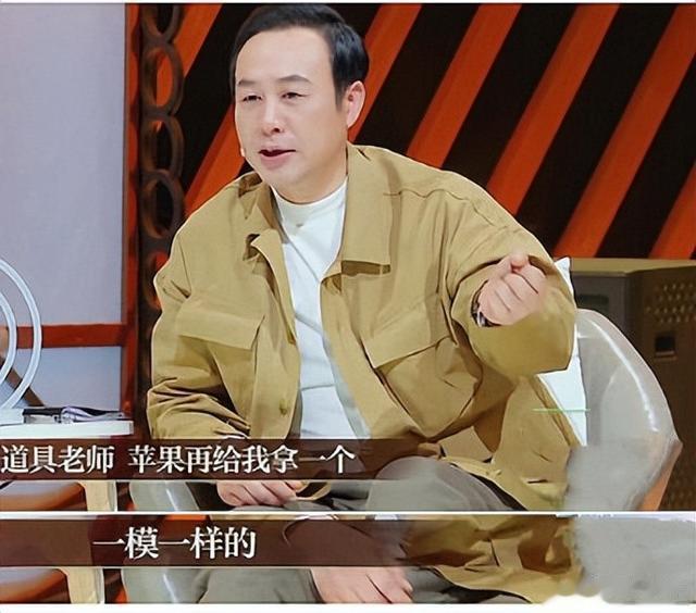 许玮甯|李梦晒游泳视频，穿吊带泳装身材姣好，一双大长腿格外吸睛